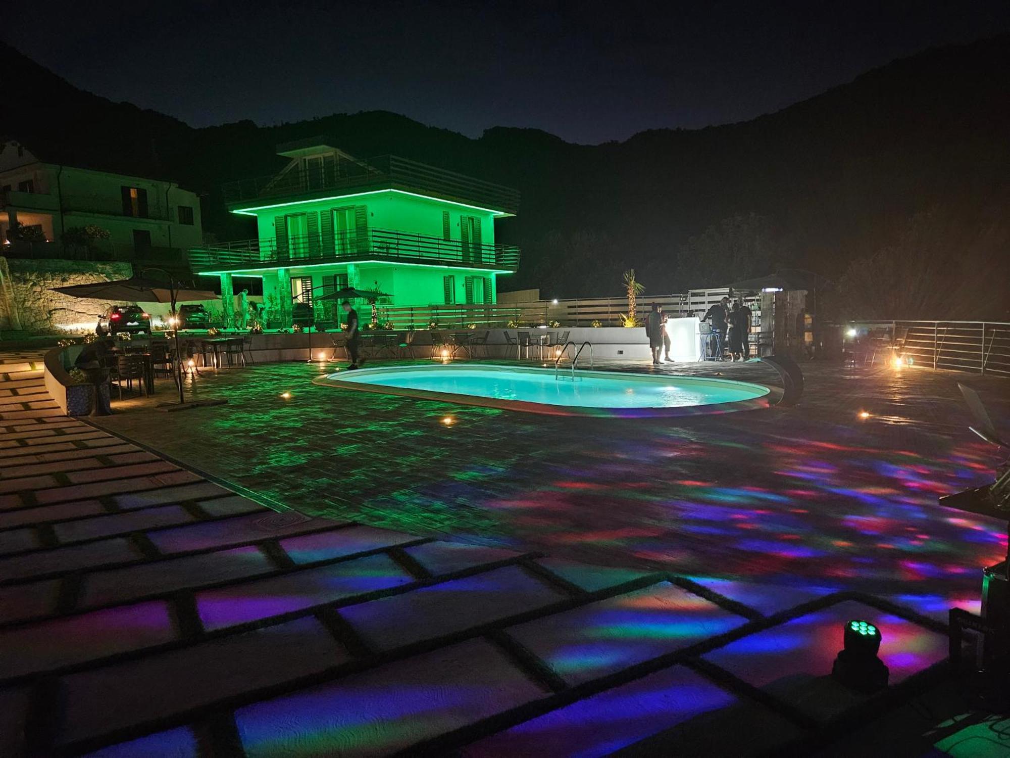 Appartamento Emma Con Piscina - Vista Mare"Tenuta Croce" Салерно Екстер'єр фото
